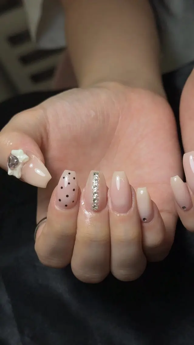 ネイル 持ち込み ワンホンネイル ハンドネイル AKIKO NAILのネイルデザイン