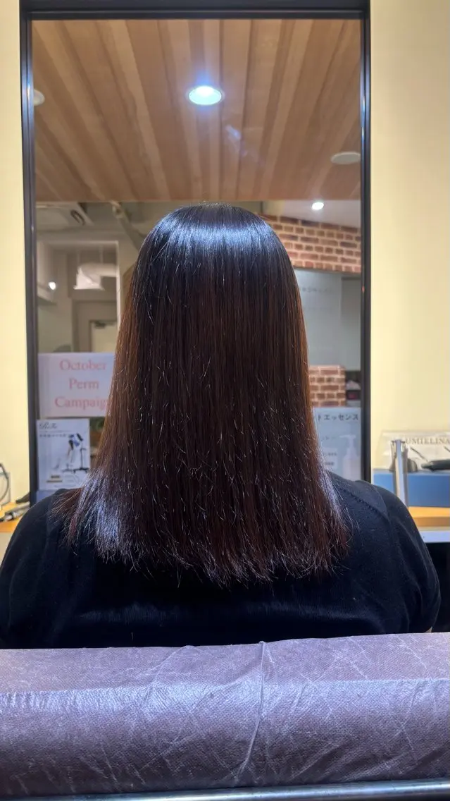 縮毛矯正 岩﨑 心那のヘアスタイル
