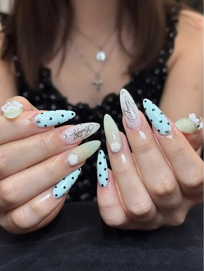 ネイル アートネイル フレンチネイル ジェルネイル 韓国ネイル 持ち込み ハンドネイル CHAIKO ANA.CHUOのネイルデザイン