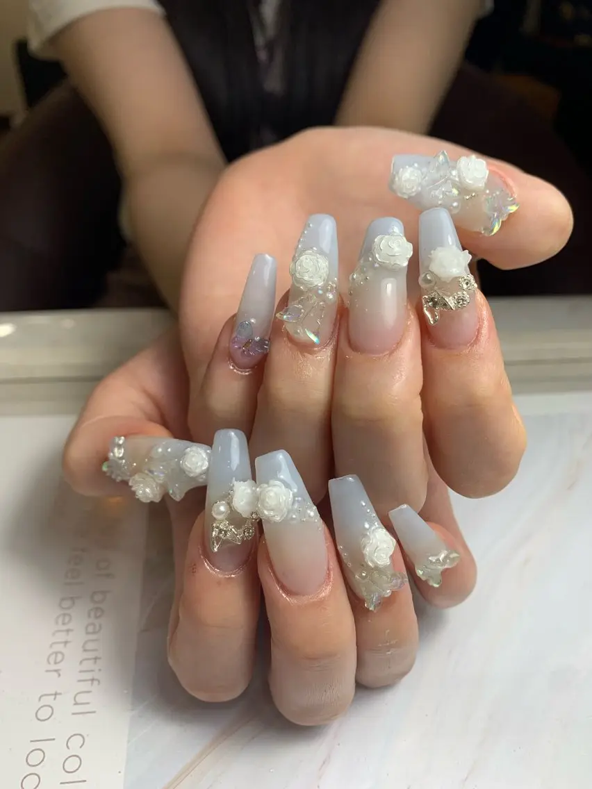 ネイル フレンチネイル ジェルネイル 韓国ネイル マグネットネイル マグネットフレンチ akina nailsのネイルデザイン