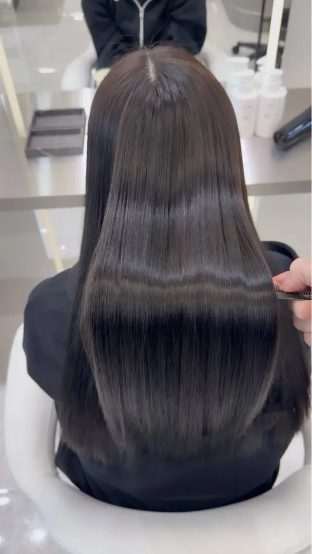 ロング カット 縮毛矯正 トリートメント MAKOTO／縮毛 矯正／梅田／茶屋町のヘアスタイル