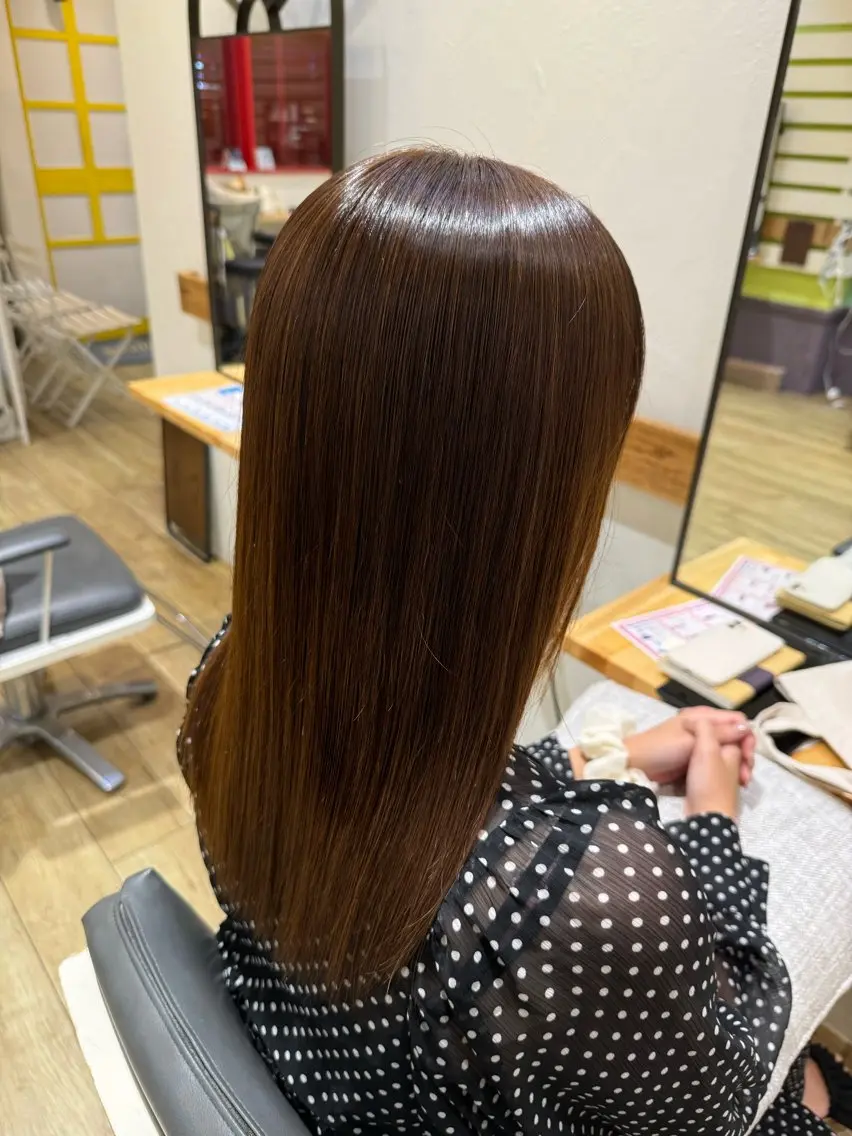 艶カラー+髪質改善トリートメント+シャンプーブローの写真