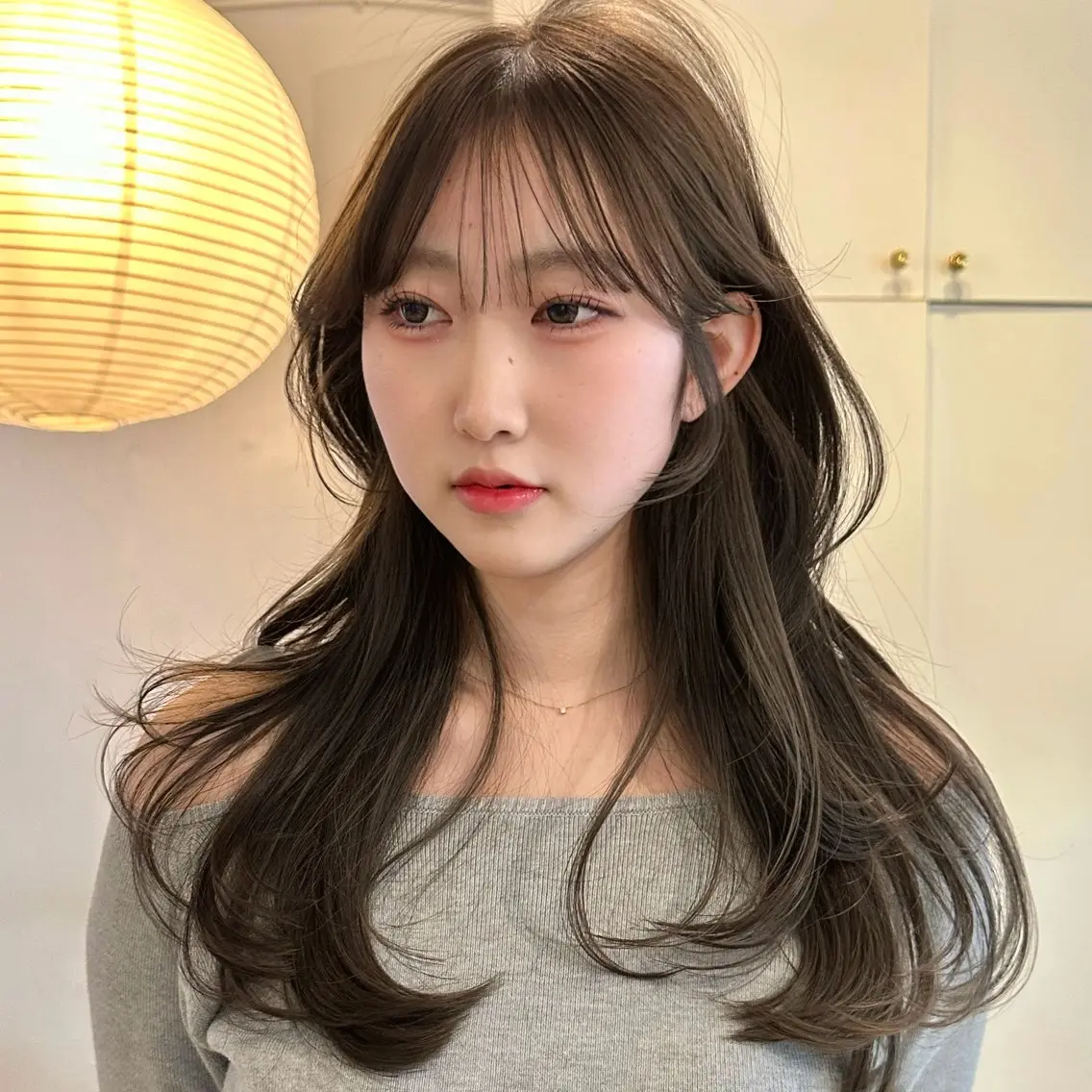 セミロング カット ヘアカラー トリートメント 🌹ハッシュカット、 レイヤー韓国ヘア🌹のヘアスタイル