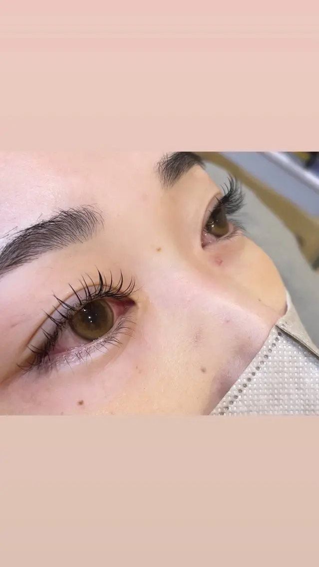 マツエク💜シングルフラットラッシュ100本の写真