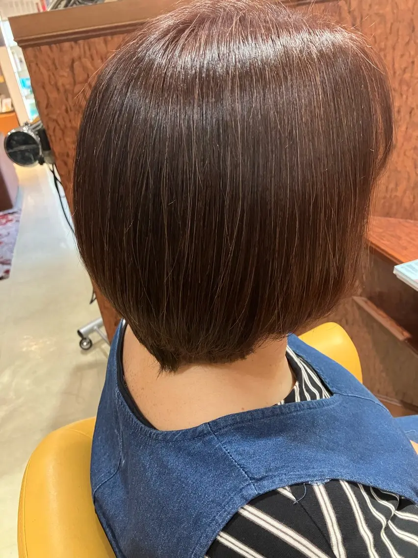 カラー 千坂 優奈のヘアスタイル