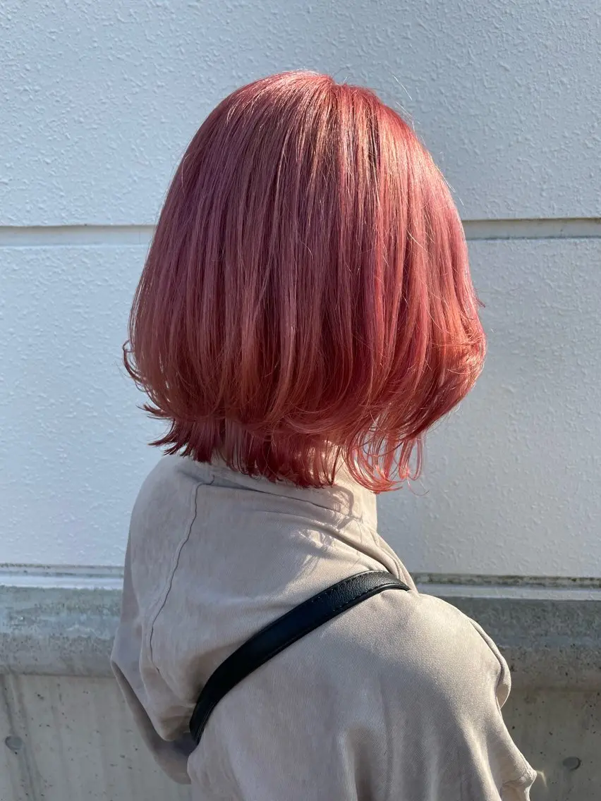 ミディアム カラー ベージュカラー ブリーチ ダブルカラー ピンクカラー ピンクベージュ ヘアカラー トリートメント ワタナベ テルマサのヘアスタイル