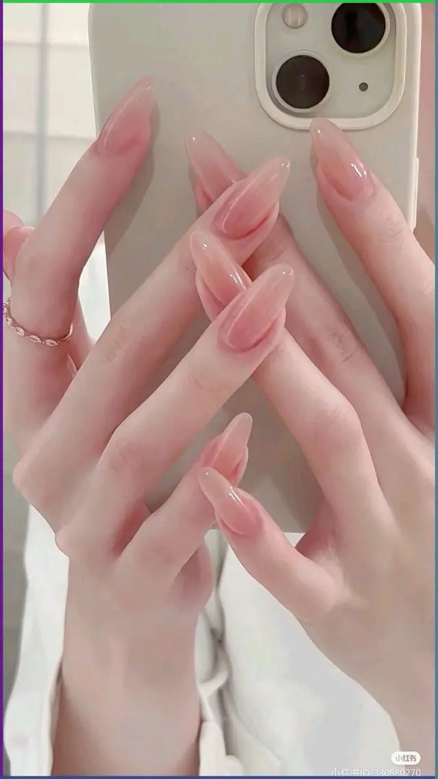 ネイル 長さ出し ジェルネイル ガーリー キラキラネイル 韓国ネイル ハンドネイル Nova Nail Studioのネイルデザイン