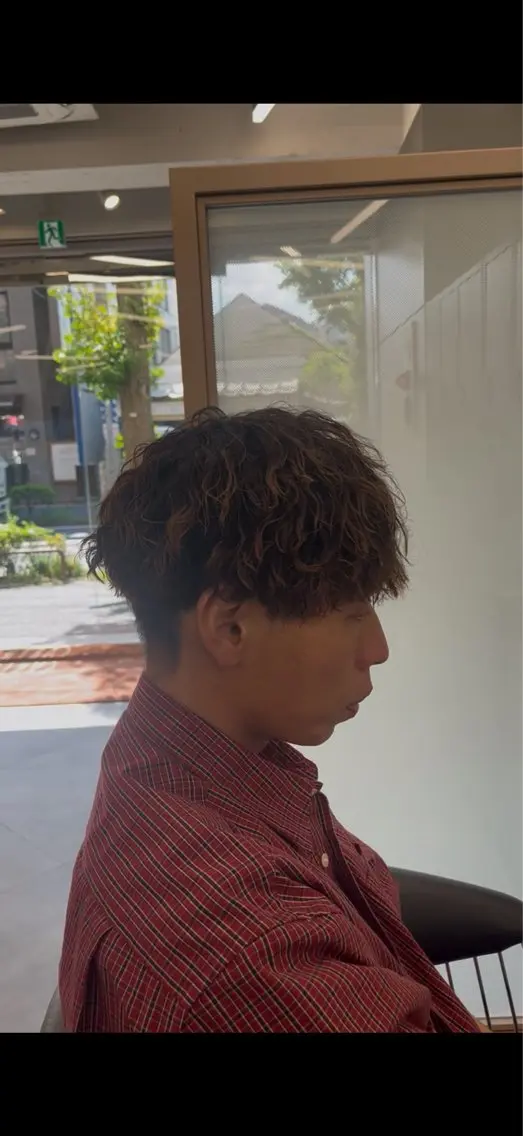 パーマ メンズ メンズブリーチ メンズパーマ ツイストスパイラルパーマ スパイラルパーマ カット パーマ トリートメント 🌹艶カラー🌹/ 👼パーマの髪様👼のヘアスタイル
