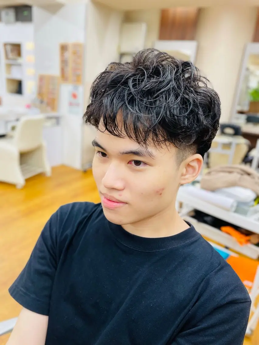 ショート パーマ メンズ メンズパーマ ニュアンスパーマ ふくおか なな Toiro 武蔵小杉のヘアスタイル