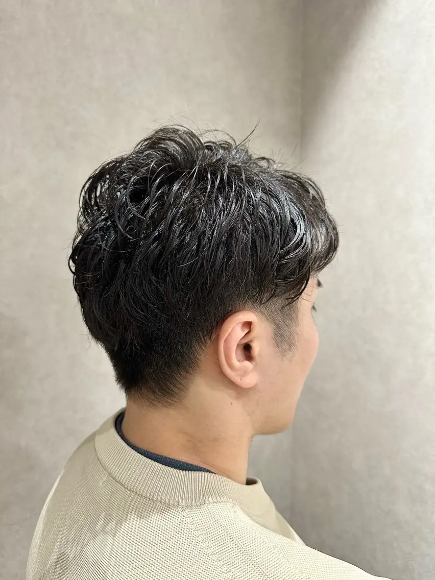 ショート カット パーマ ✂️秋葉原 🤍YURI🤍のヘアスタイル