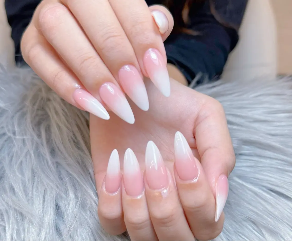 ネイル ハンドネイル ハンドケア Anh Nail 歌舞伎町のネイルデザイン