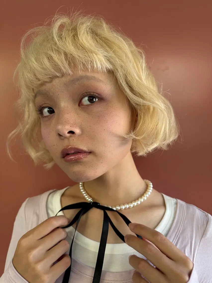 ショート カラー カット ヘアカラー サカモト ナオミのヘアスタイル