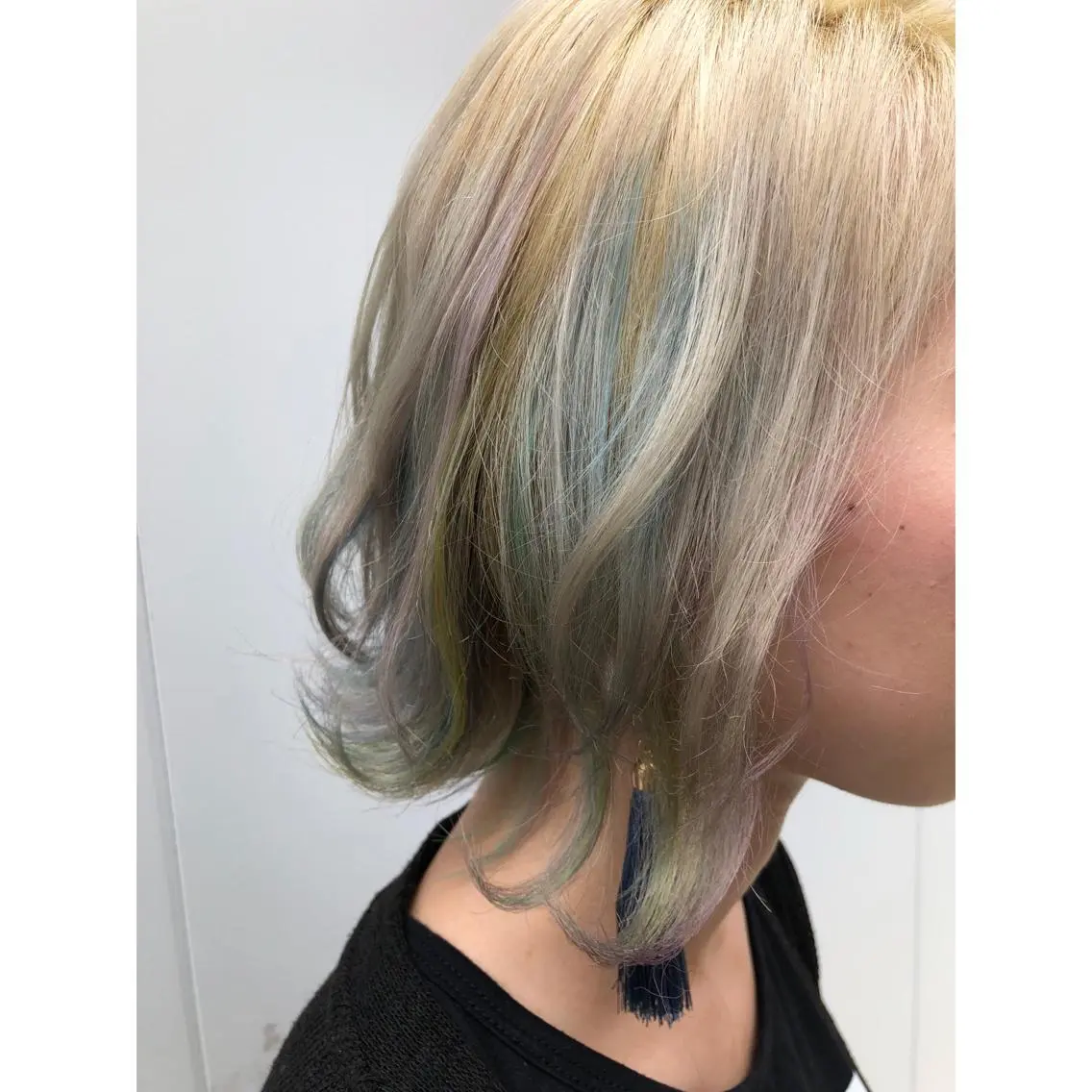 ショート カラー ユニコーンカラー パーソナルカラー診断 できます 木曽 主博のヘアスタイル