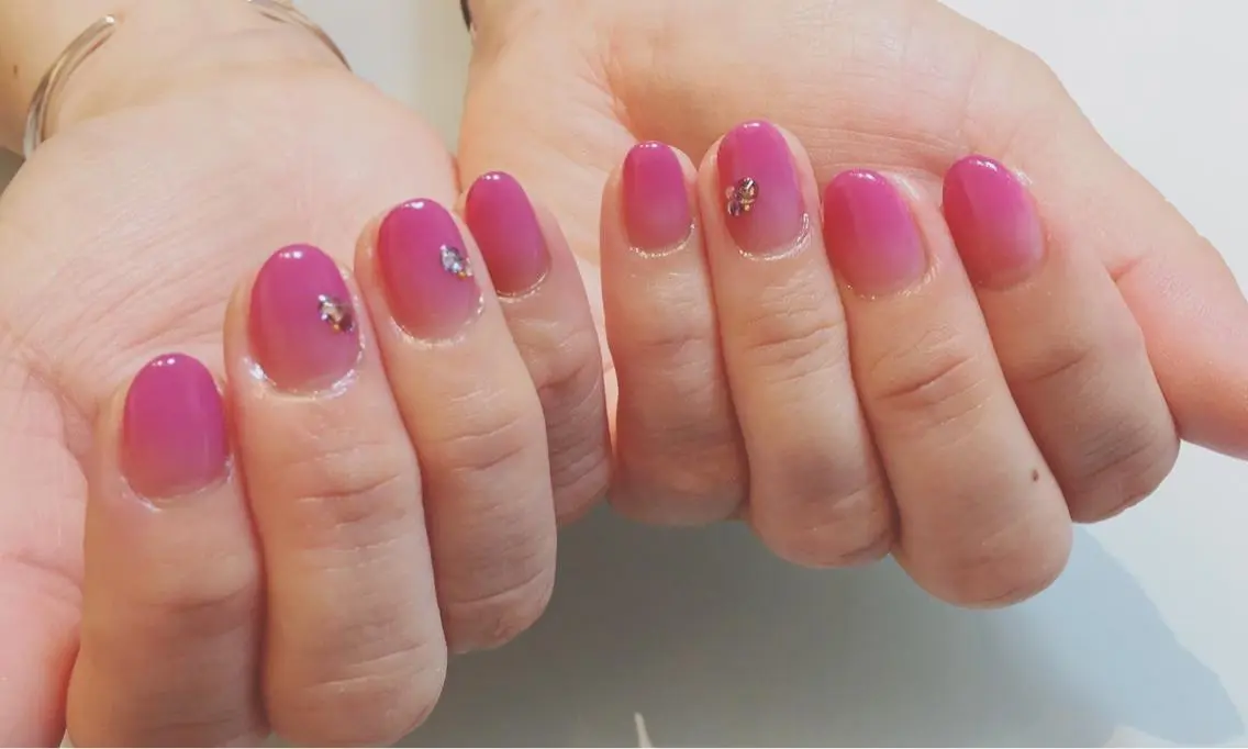 ネイル ストーンネイル 西日暮里駅徒歩1分/ NAIL106Gのネイルデザイン