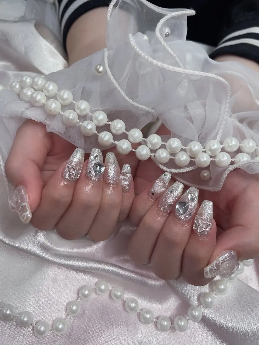 ネイル ハンドネイル 🫧 Y♡veil🫧のネイルデザイン