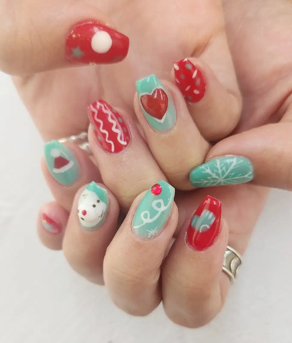 ネイル 冬ネイル クリスマス 小濵 かのんのネイルデザイン