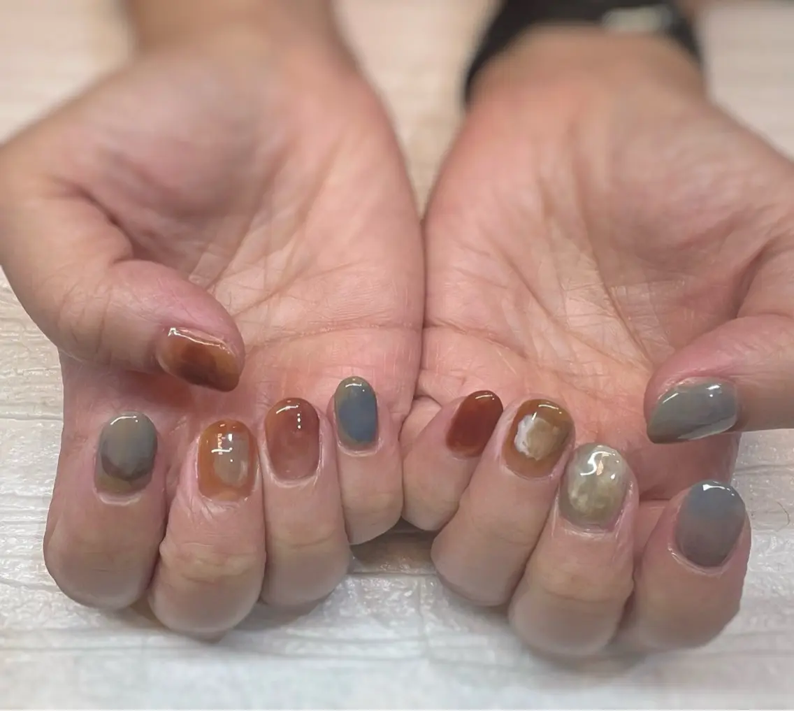 ネイル ハンドネイル ショートネイル 森のさんぽ道のネイルデザイン