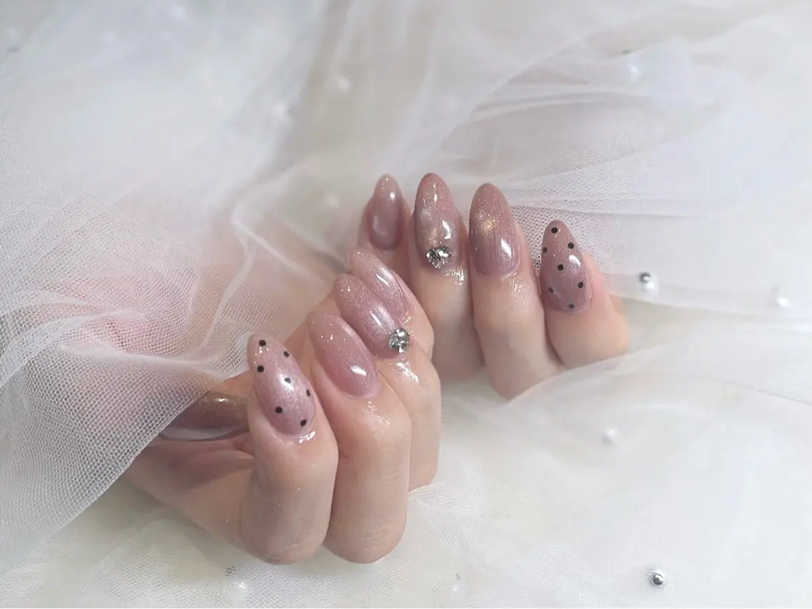 ネイル ハンドネイル ワンホン韓国ちゅるん ネイル✨🎀AMIのネイルデザイン