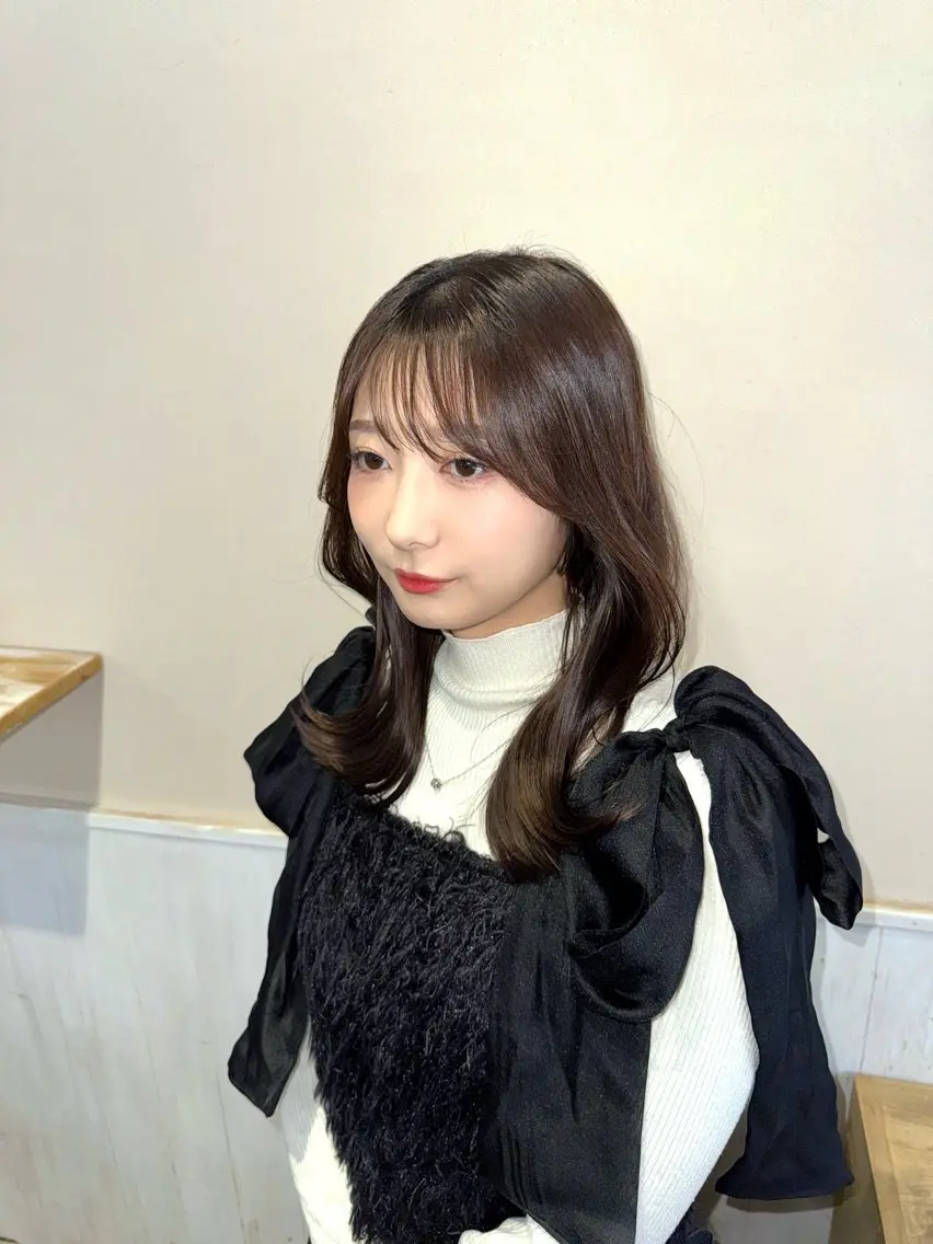 セミロング カット ヘアカラー トリートメント 【韓国レイヤー】 MITSUI🇰🇷のヘアスタイル