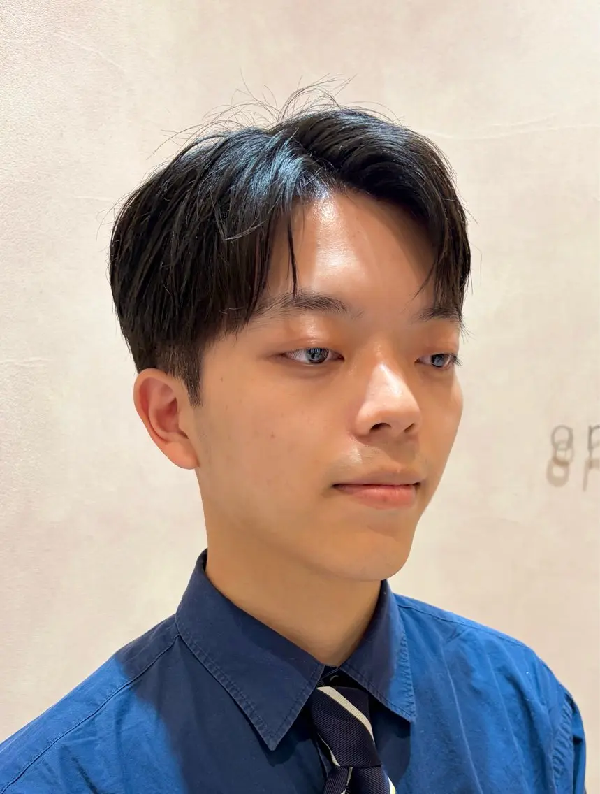 メンズ センターパート 刈り上げ 堂薗 悠杜のヘアスタイル