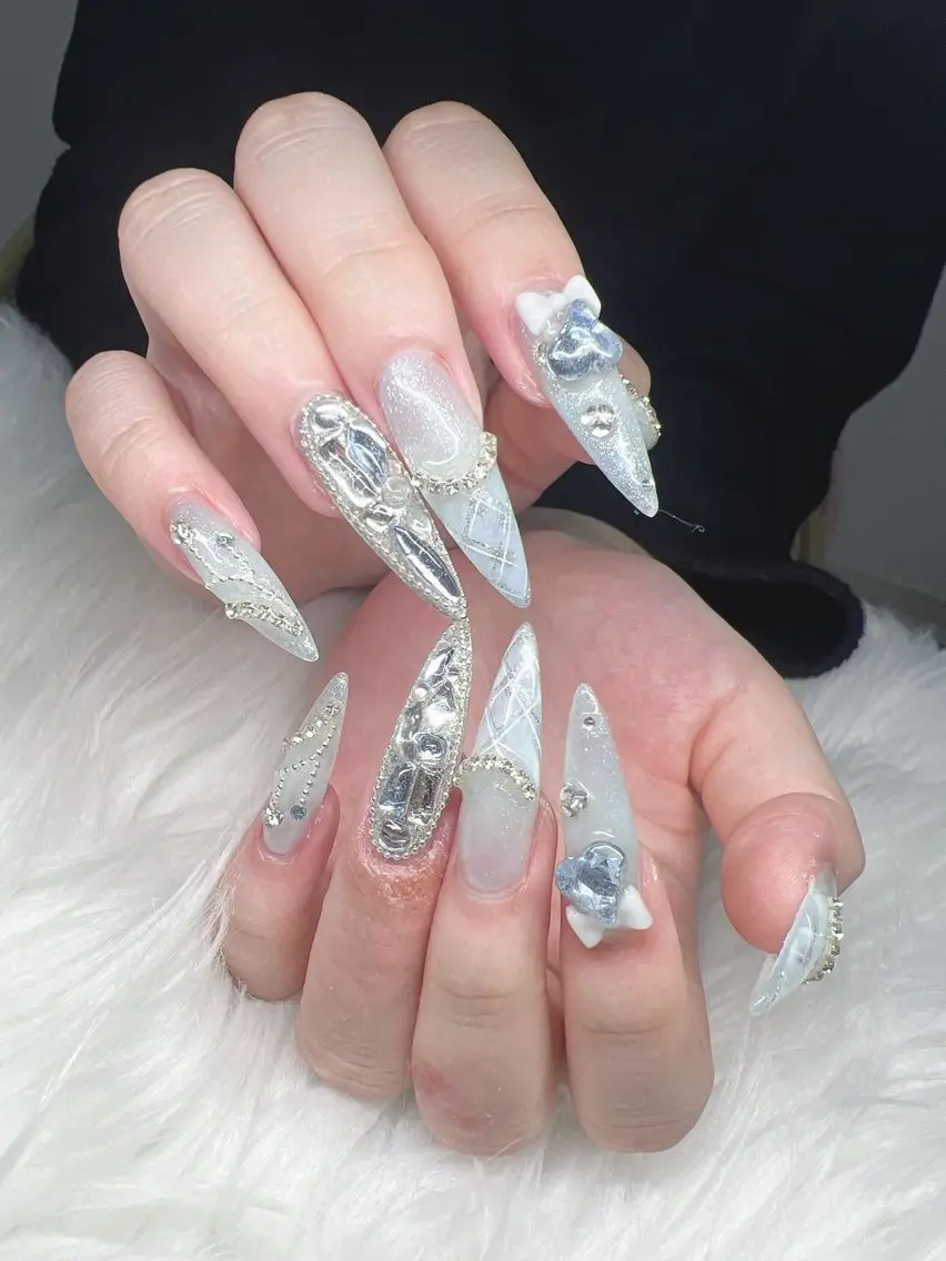 ネイル Lee Nailsのネイルデザイン