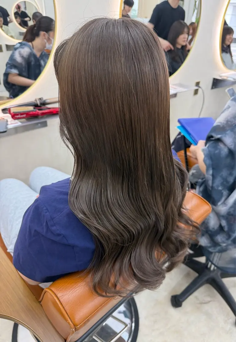ロング ヘアカラー トリートメント 🌷ハイトーン×レ イヤー🌷澤畑まりあのヘアスタイル