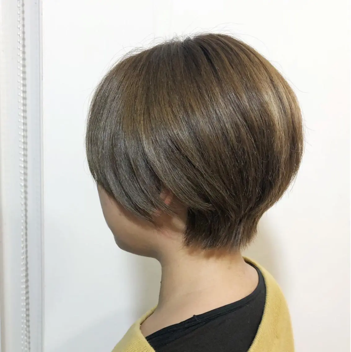 ショート カラー ベージュカラー ショートヘア 中山 天地のヘアスタイル