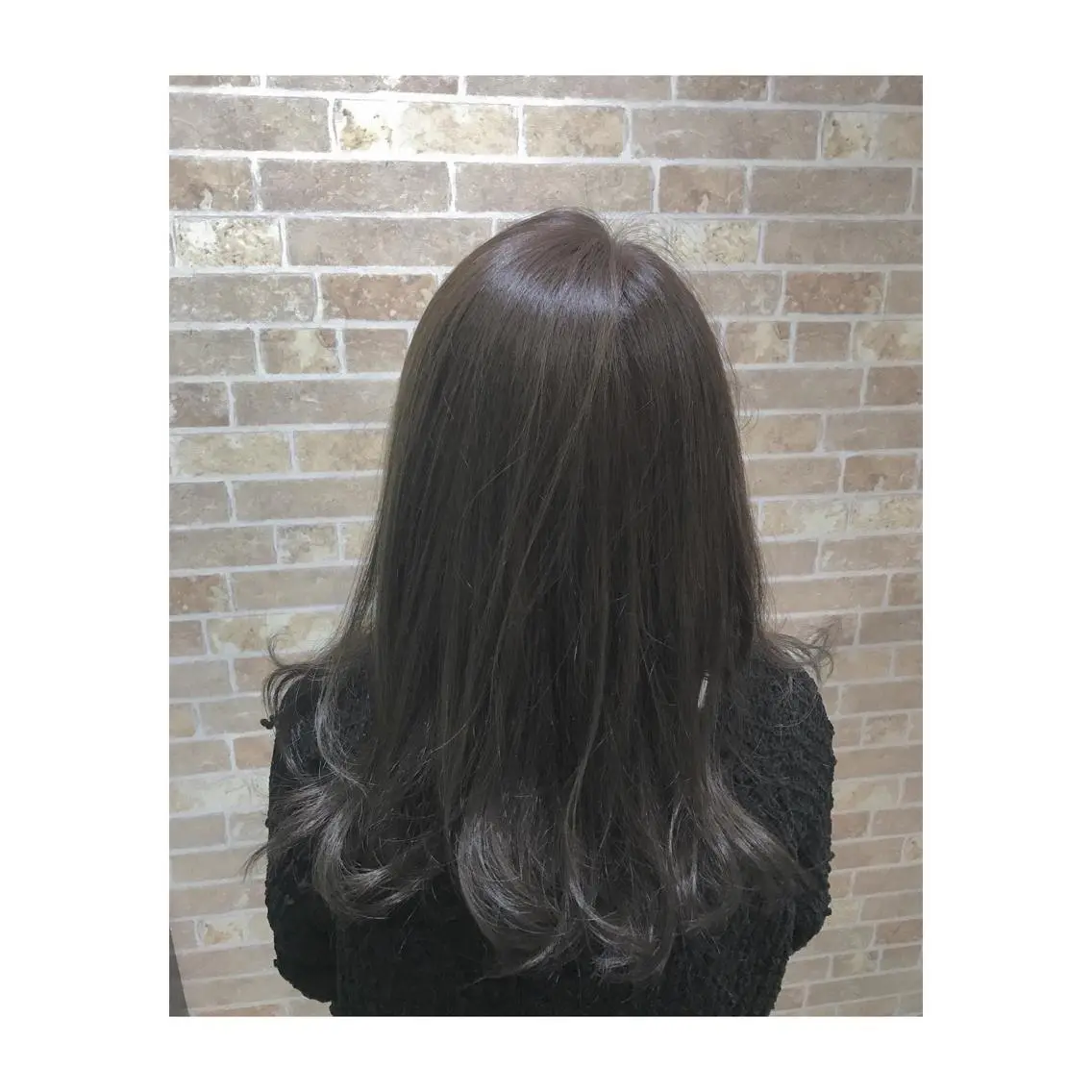 セミロング カラー ブリーチ ブリーチなしカラー 中野 竜介のヘアスタイル