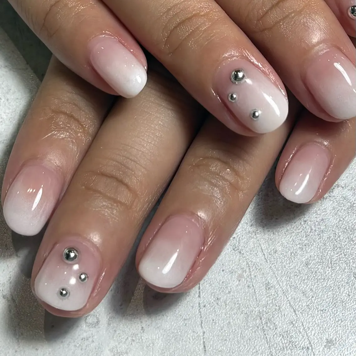 ネイル ハンドネイル WHITE NAIL 鳳店AYUMIのネイルデザイン