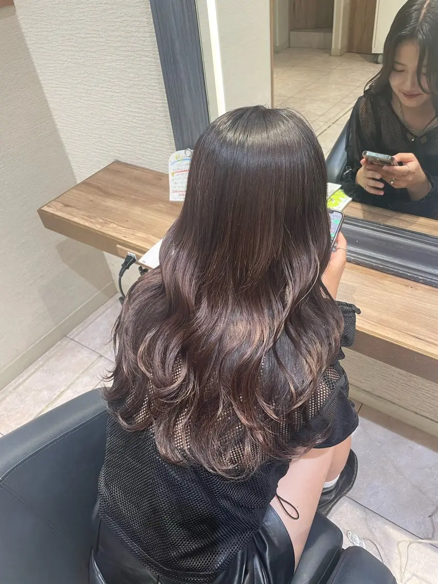 ロング カラー ヘアアレンジ ふわっと抜け感🫧 ブラウンベージュ🤎のヘアスタイル