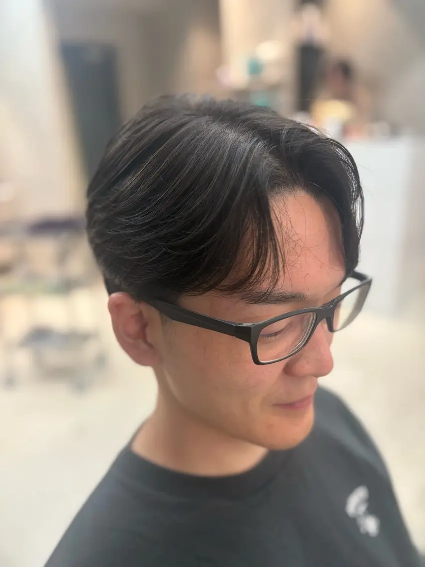 ショート メンズ センターパート 刈り上げ メンズカット特化 【八王子】伊藤 悠斗のヘアスタイル