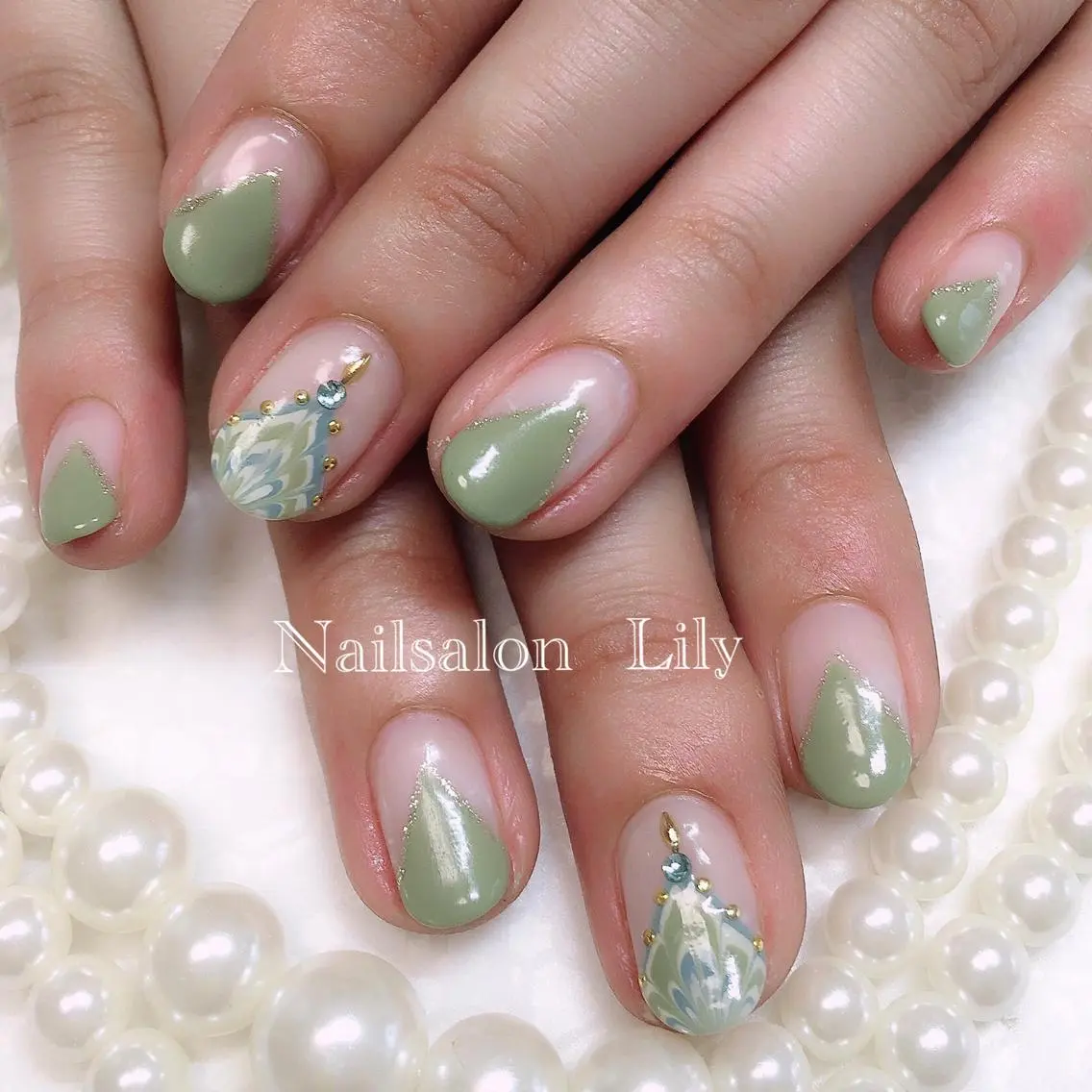 ネイル グリーン Lily*nail 🌻Mii🌻のネイルデザイン