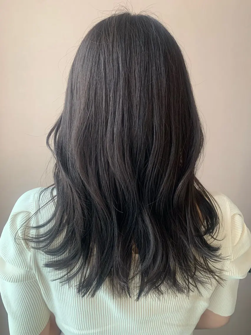 ロング カラー 透明感カラー グレージュ hubhair レイヤー/透明感のヘアスタイル