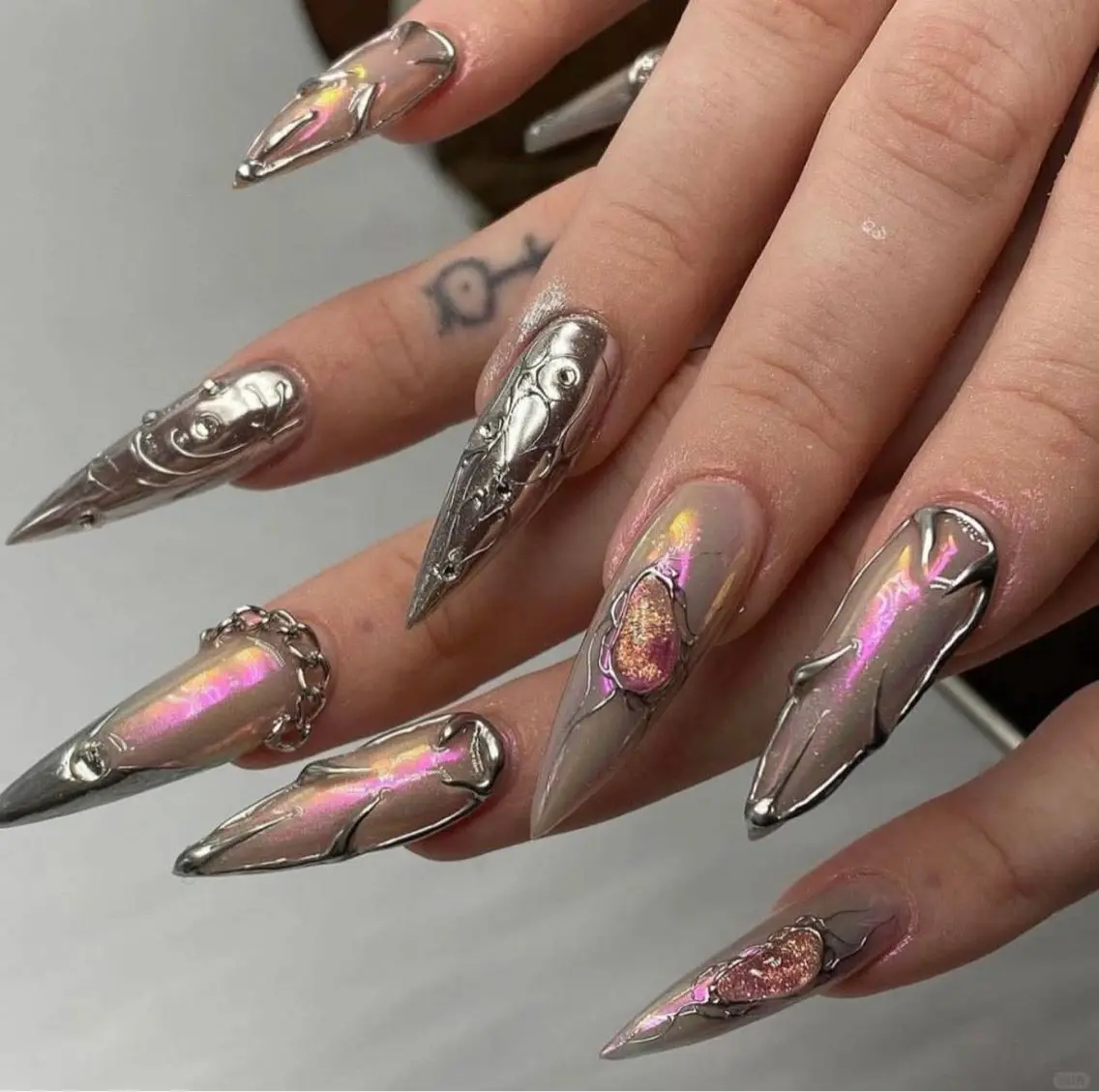 ネイル ハンドネイル HIN NAILのネイルデザイン