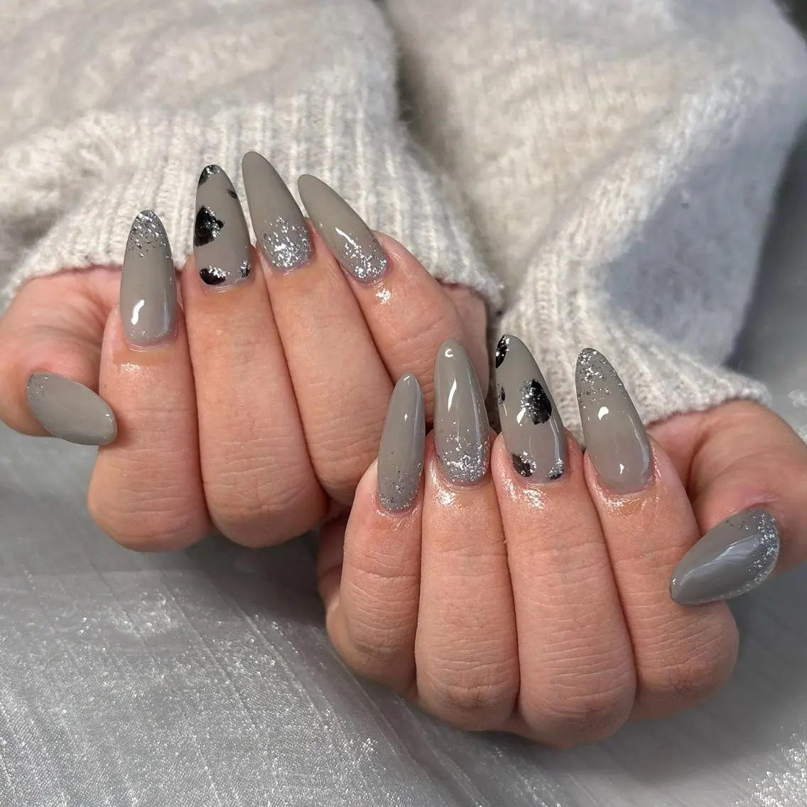 セミロング ハンドネイル Rr Nailのネイルデザイン
