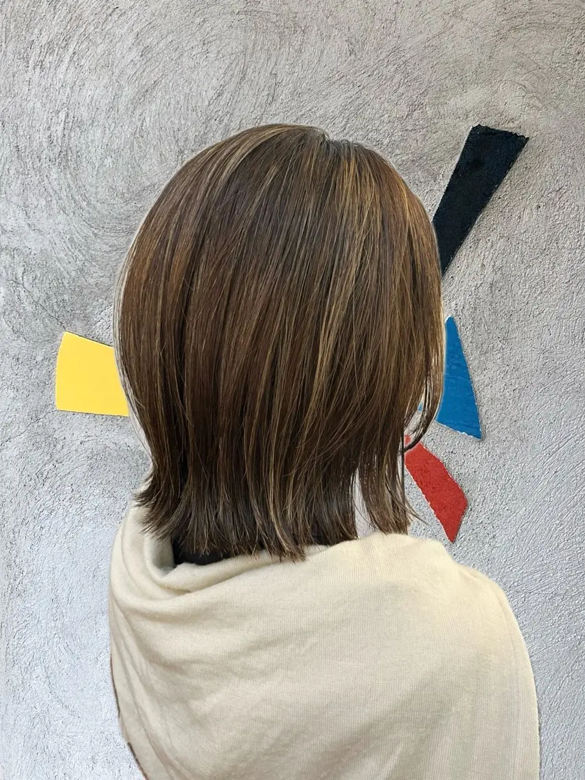 ミディアム 太田 知里のヘアスタイル