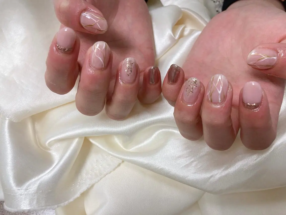ネイル mogunail &blowのネイルデザイン