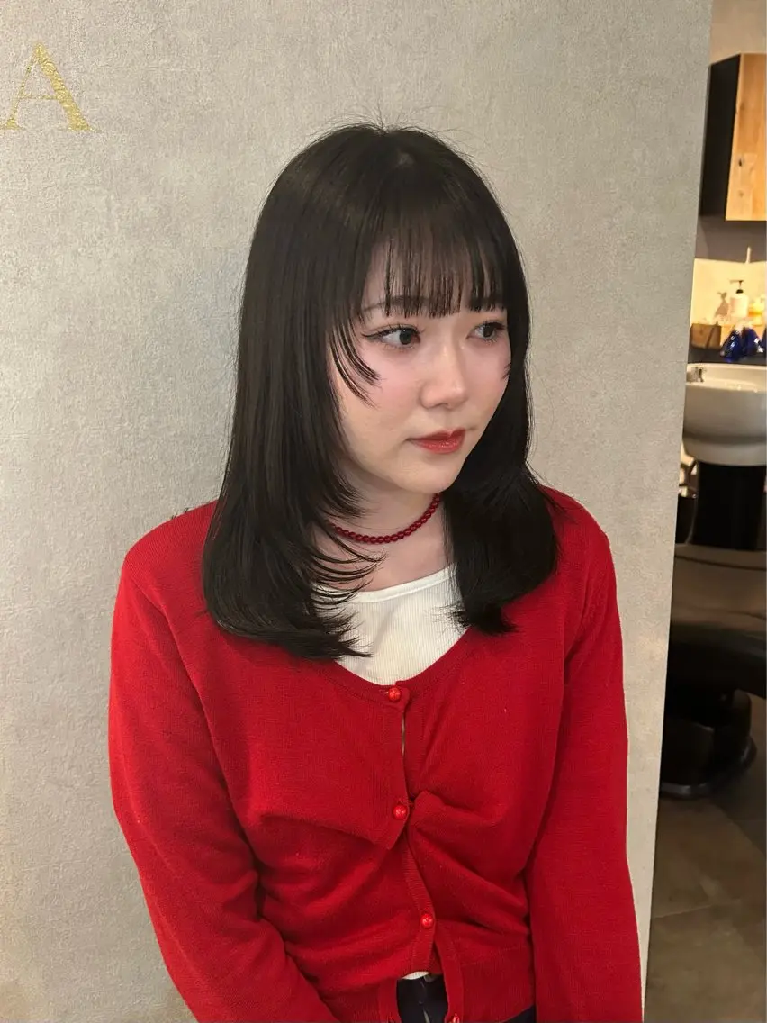 ロング 顔まわりレイヤー 顔周りカット レイヤーカット FERIA梅田 hana💫レイヤーのヘアスタイル