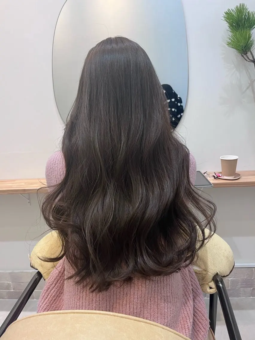 ロング ヘアカラー 加藤 明香里のヘアスタイル