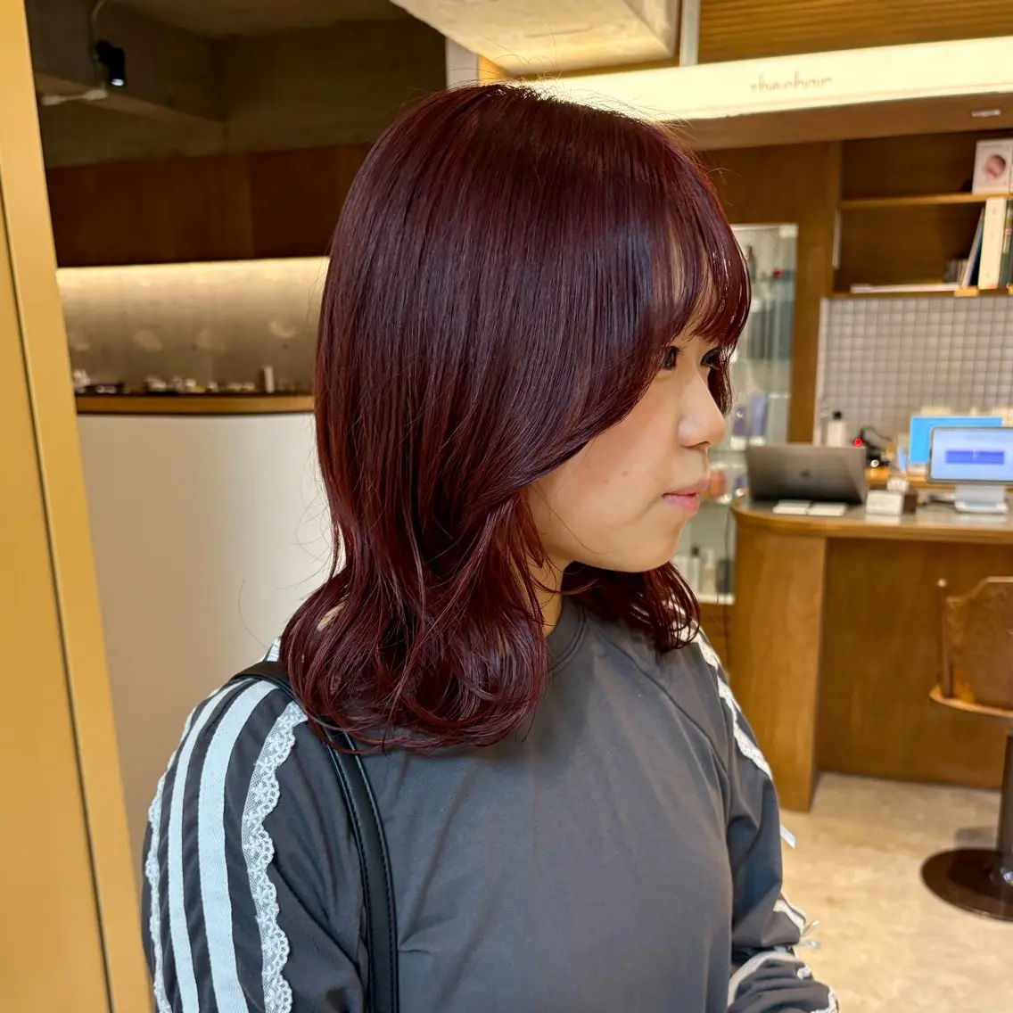 ミディアム カラー ブリーチ パ ルのヘアスタイル