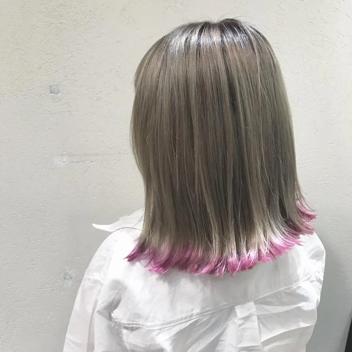 ショート カラー イルミナカラー 髪質改善カラー韓国風 レイヤーtudaのヘアスタイル
