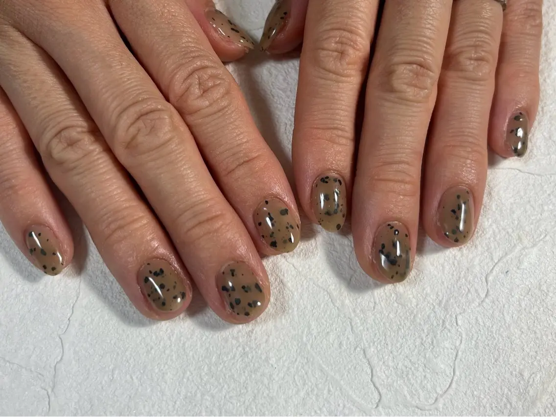 ネイル オーロラネイル フラワーネイル フットネイル フレンチネイル ジェルネイル ハンドネイル kiki nail たまプラーザのネイルデザイン