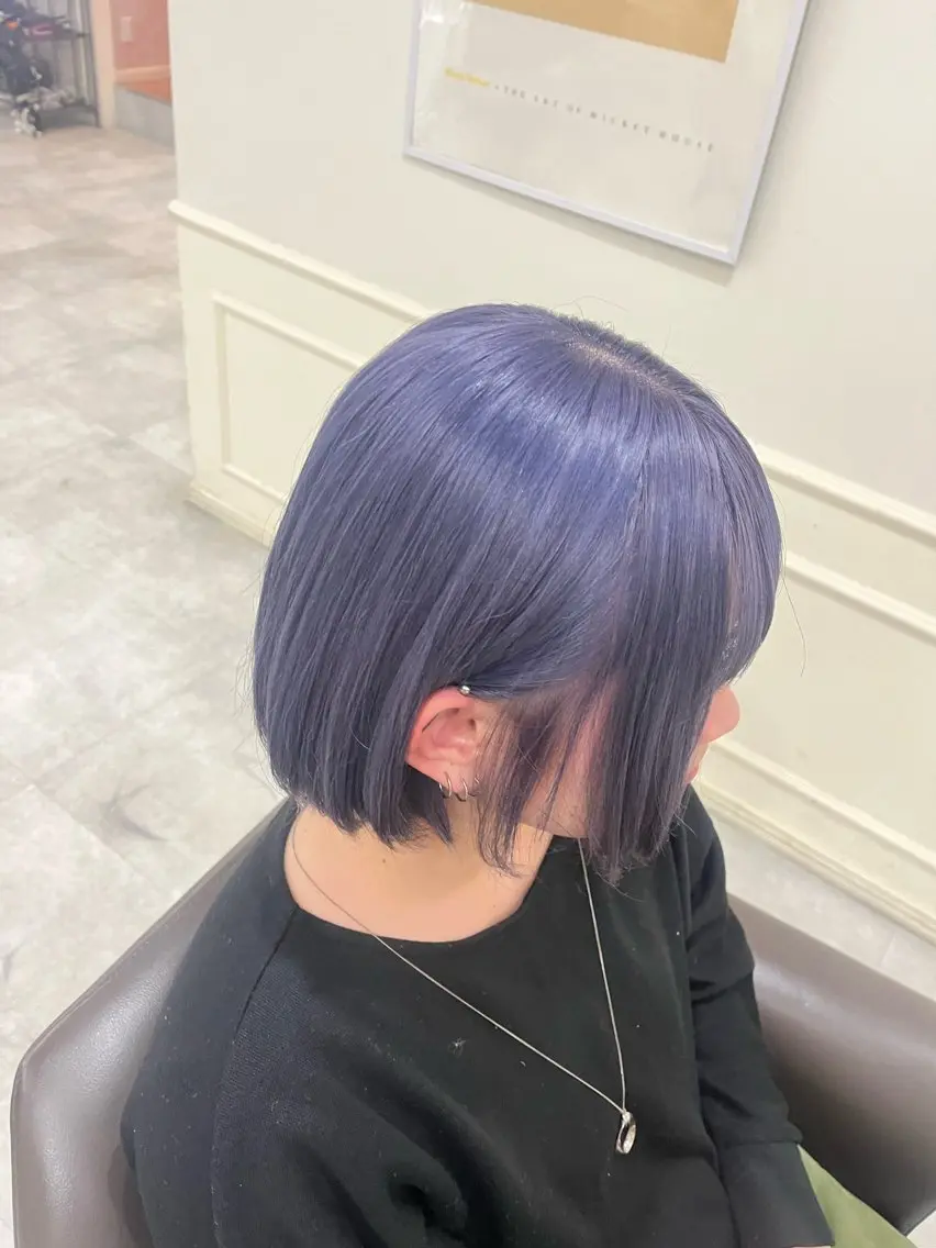 ミディアム カラー アッシュ ブリーチ ブルーカラー ブルーアッシュ ハイトーンカラー MIRA/梅田美容室 ブリーチ得意/ツグミのヘアスタイル