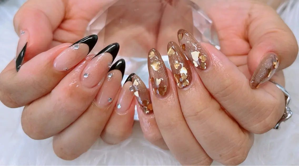 ネイル フレンチネイル 韓国ネイル ロングネイル マグネットネイル ネイルチップ ハンドネイル Lee _nailのネイルデザイン