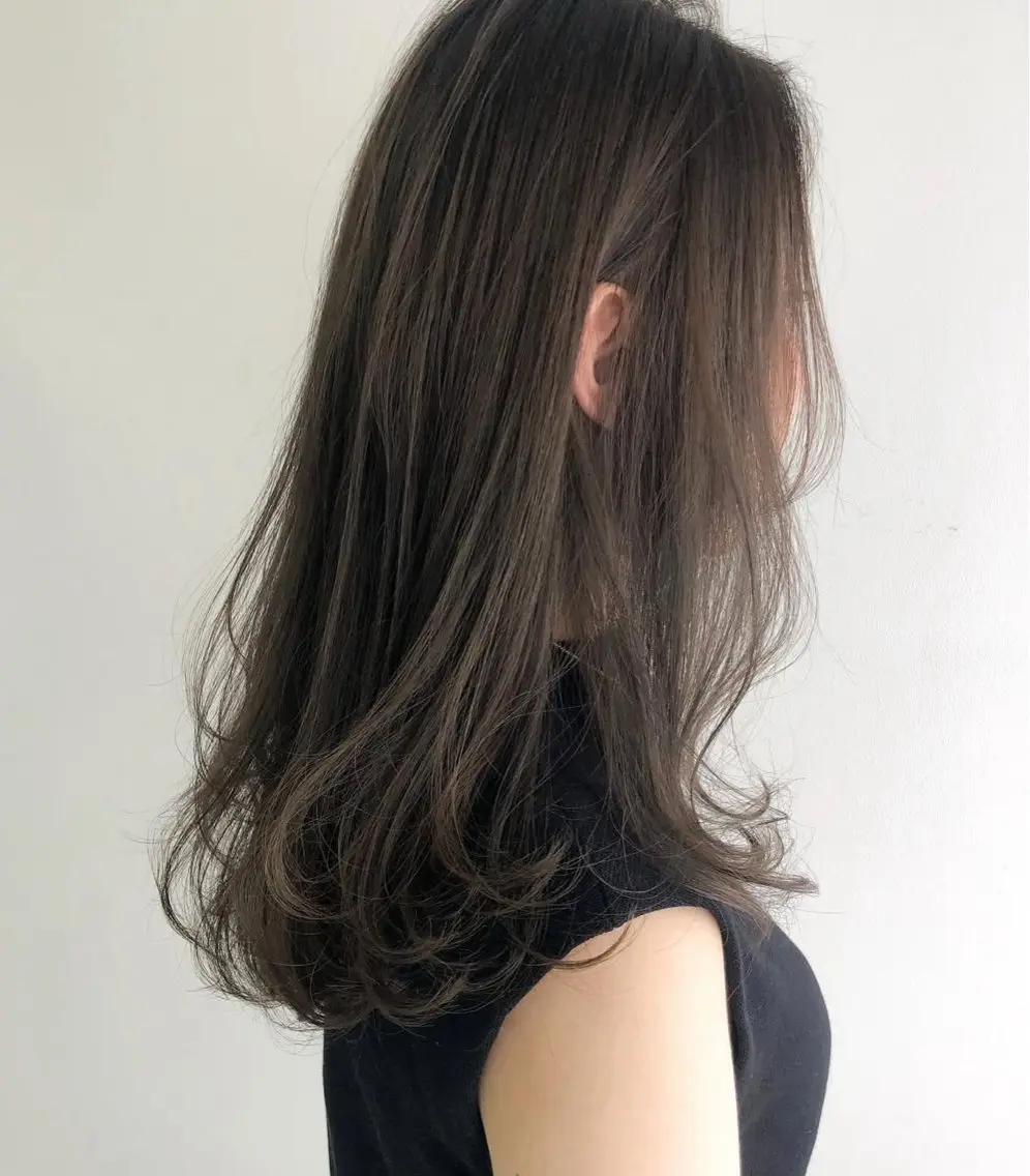 ロング カラー 梅田🩵/透明感 花音のヘアスタイル