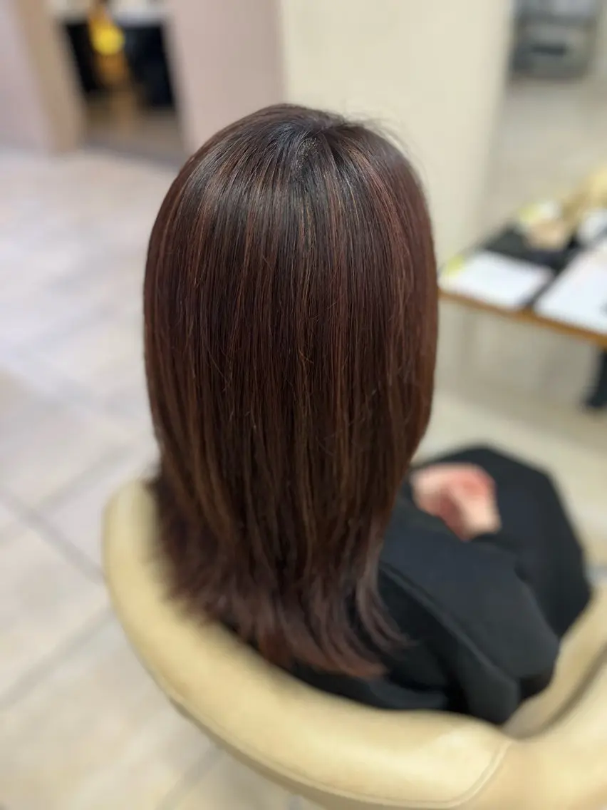 セミロング ハイライト ヘアカラー 松浦 彩のヘアスタイル