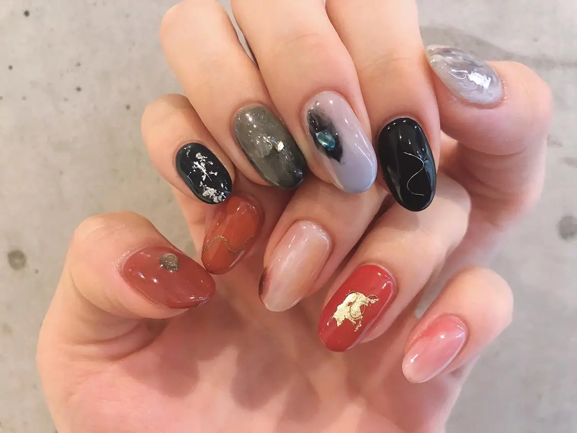 ショート カラー キッズ ネイル マツエク・マツパ illum hicariのネイルデザイン