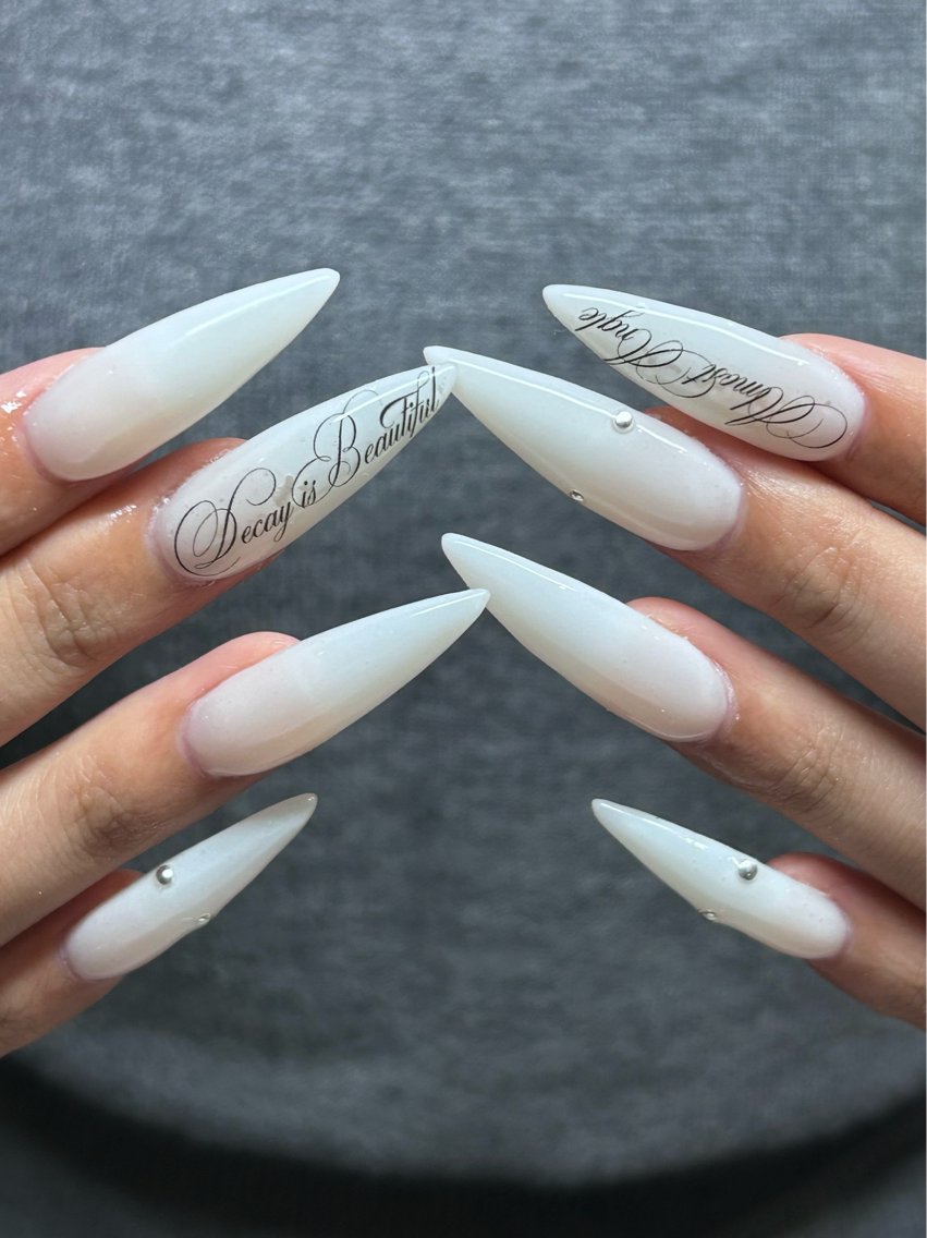 ネイル ハンドネイル IROHA NAIL 三条河原町店 愛音のネイルデザイン