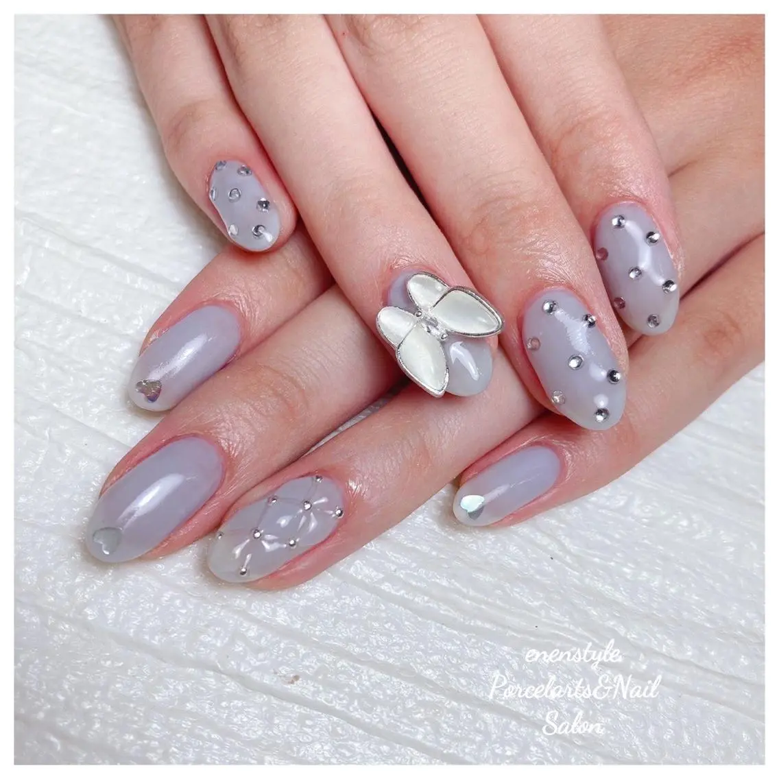 ミディアム ネイル 🐾enen style 🐾のネイルデザイン