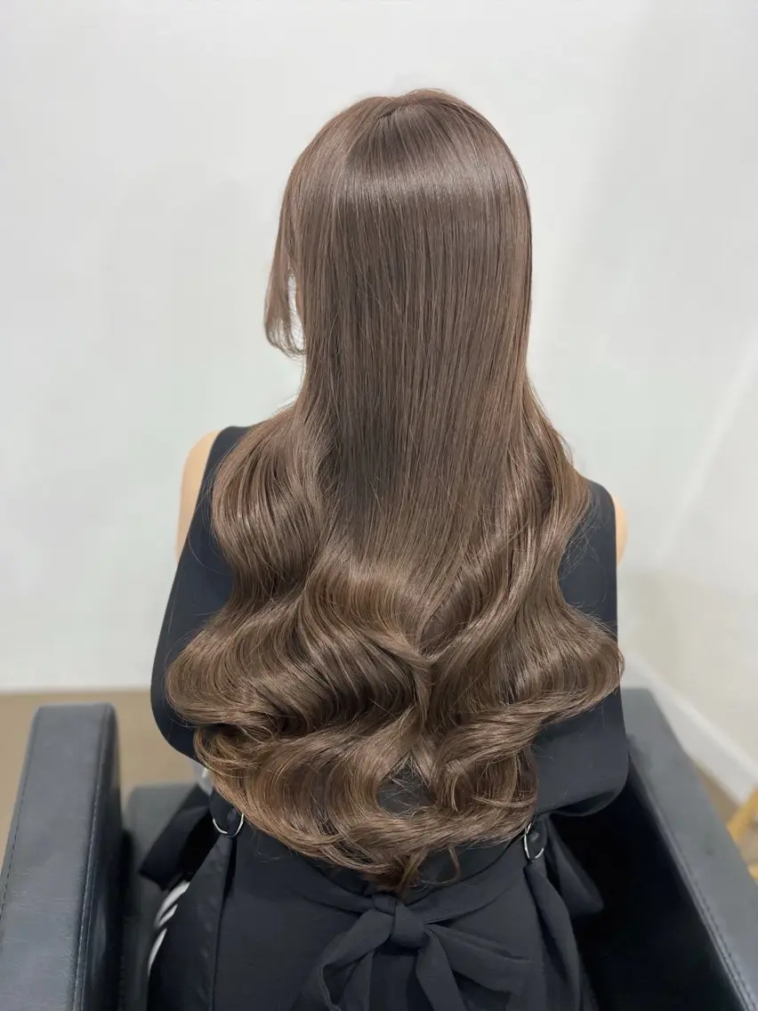 ロング ボブ くびれヘア 髪質改善 韓国風ヘア レイヤーカット 【ioe岡本】🐶 向井歩のヘアスタイル